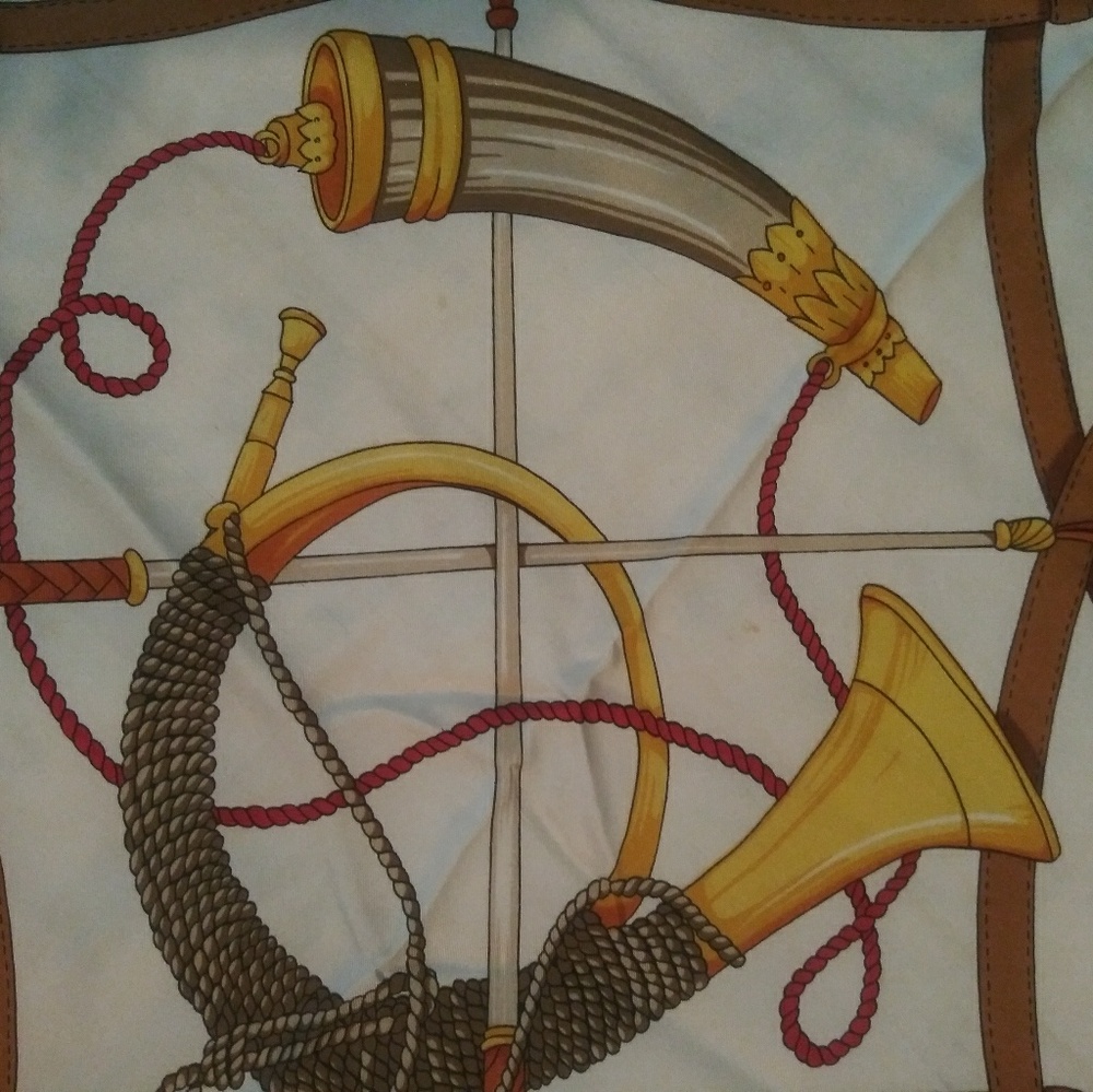 SILK GUCCI SCARF - Picture 3 of 6